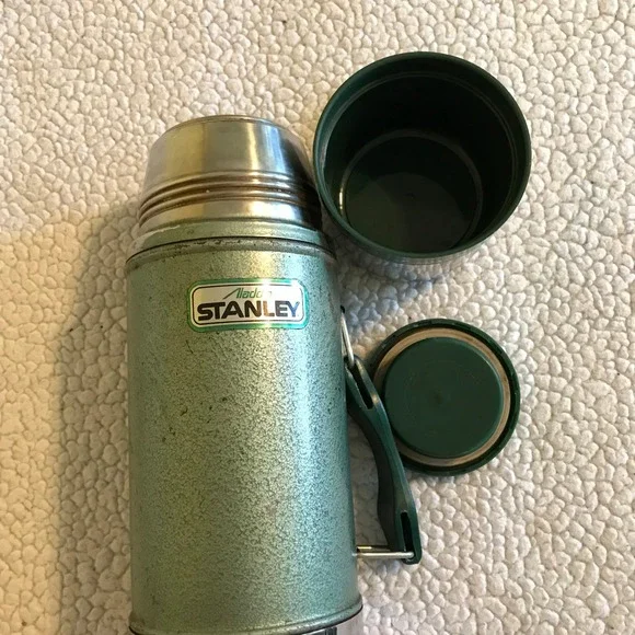 Vintage Aladdin Stanley Thermos 24 oz Wide Mouth Vacuum Bottle A-1350B Green USA - Picture 5 of 9